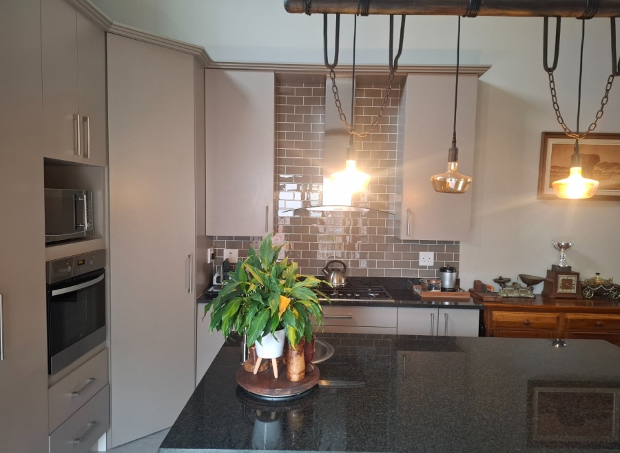 2 Bedroom Property for Sale in Hartenbos Central Western Cape